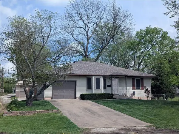 701 S Oakland Street, Harrisonville, MO 64701