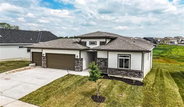 1813 Halls Creek Avenue, Raymore, MO 64083
