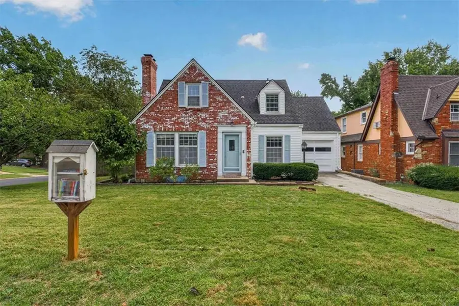 6641 Cherry Street, Kansas City, MO 64131 - #2