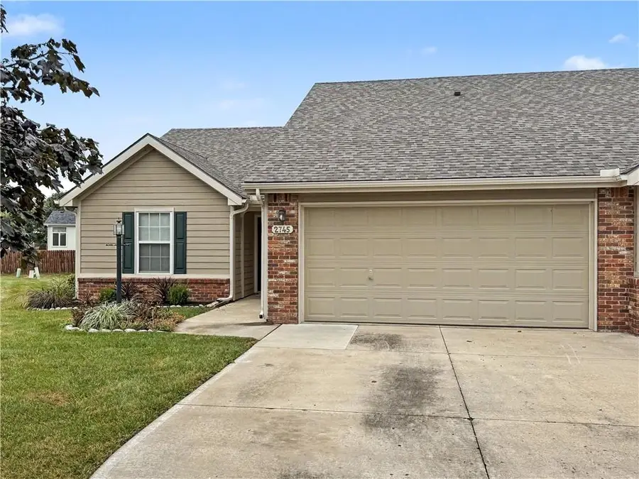 2745 Coralberry Court, Lawrence, KS 66047 - #2