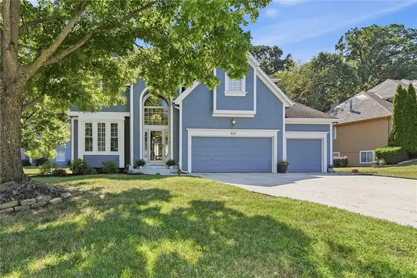 533 NE Emerald Drive, Lee's Summit, MO 64064
