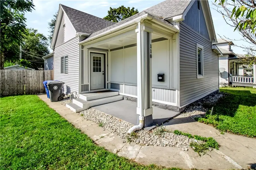 118 S Quincy Avenue, Sedalia, MO 65301 - #2