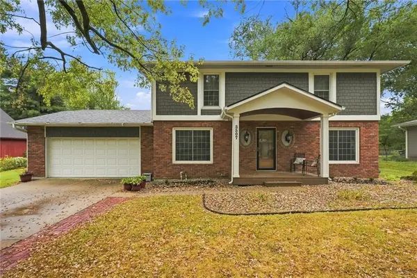 3507 Yale Road, Lawrence, KS 66049