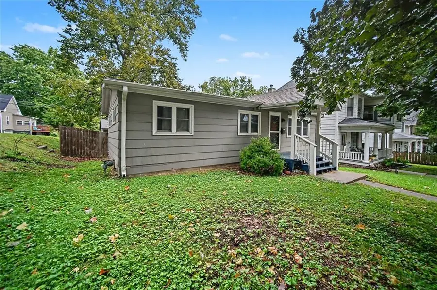 2609 Faraon Street, Saint Joseph, MO 64501 - #3