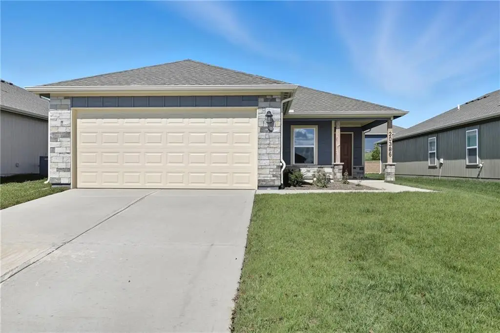 805 N Buckeye Street, Gardner, KS 66030 - #1