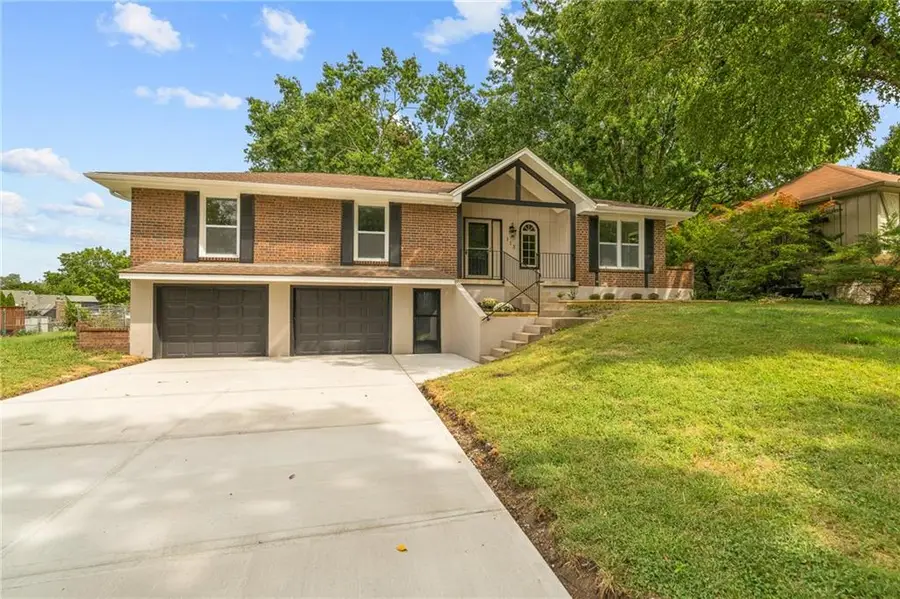 113 SW Concord Court, Blue Springs, MO 64014 - #3
