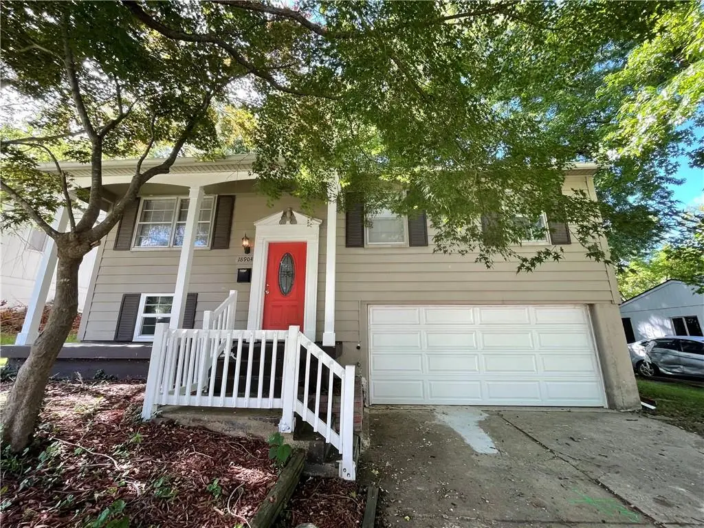 18904 E Arrowhead Drive, Independence, MO 64056 - #1