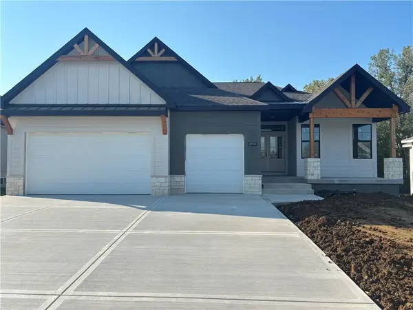20041 W 226th Terrace, Spring Hill, KS 66083