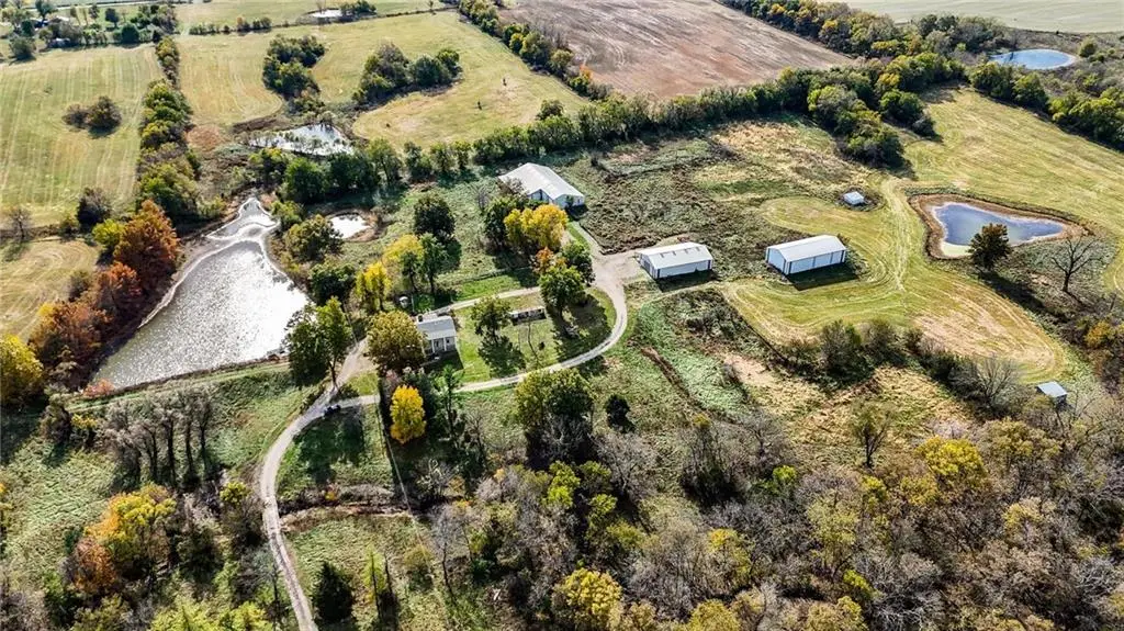 32703 S State Route 7 Highway, Creighton, MO 64739 - #1