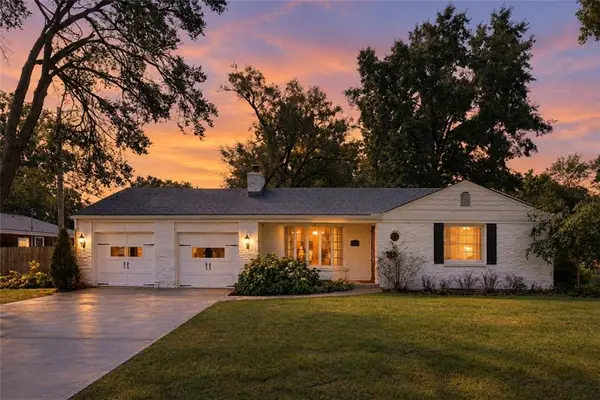 7001 W 68th Street, Overland Park, KS 66204