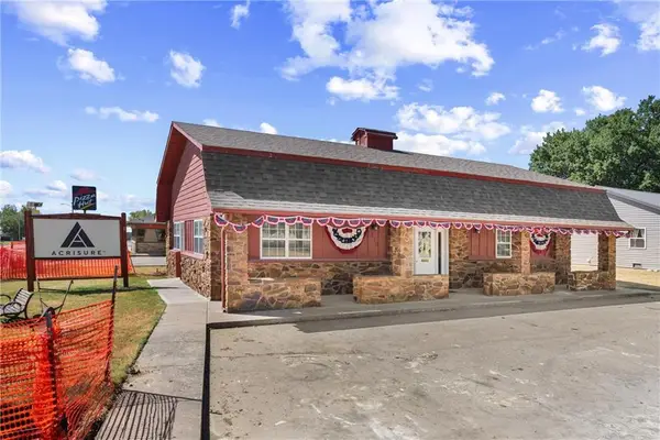 410 E Taylor Street, Caney, KS 67333