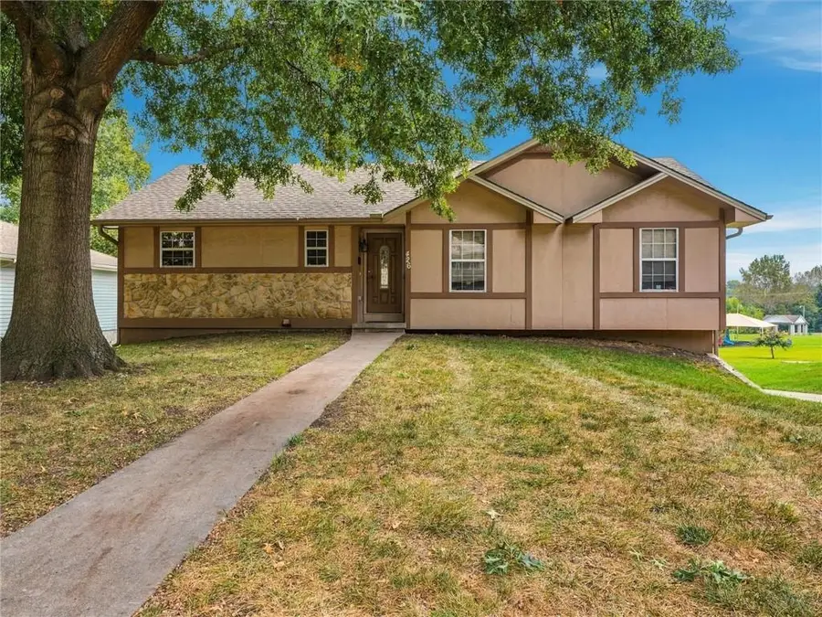 426 James Circle, Odessa, MO 64076 - #2