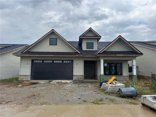 1974 Harvest Road, Liberty, MO 64068