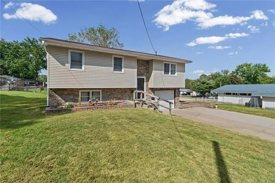 408 W 10th Street, Carrollton, MO 64633 - #3