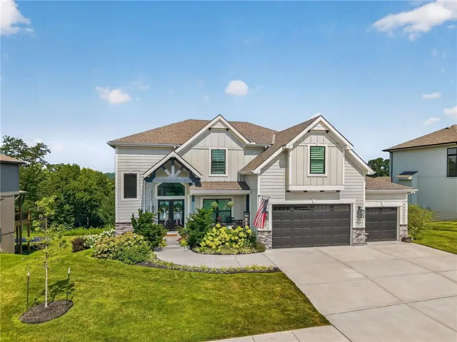 14670 Thousand Oaks Place, Parkville, MO 64152 - #3