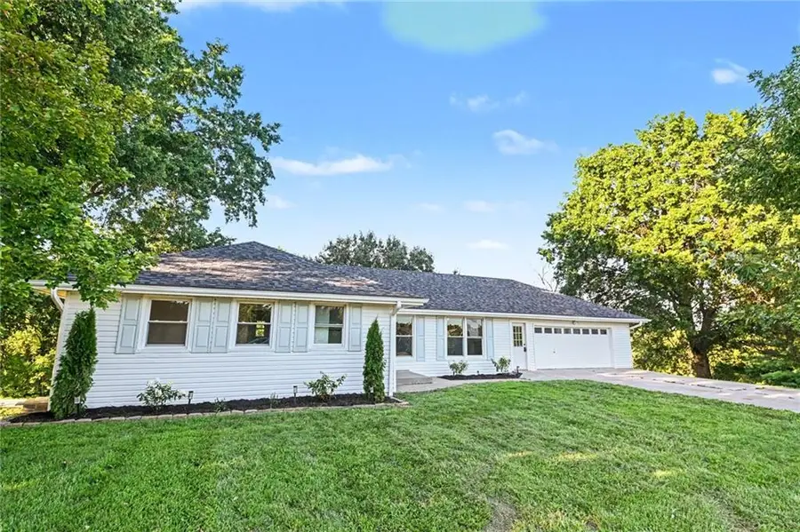 1500 Ridgeview Road, Liberty, MO 64068 - #2