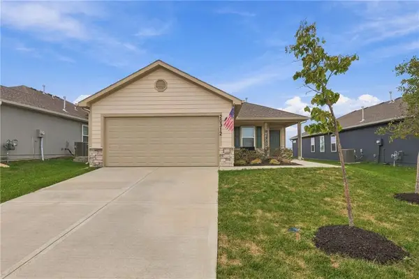 20312 W 193rd Lane, Spring Hill, KS 66083
