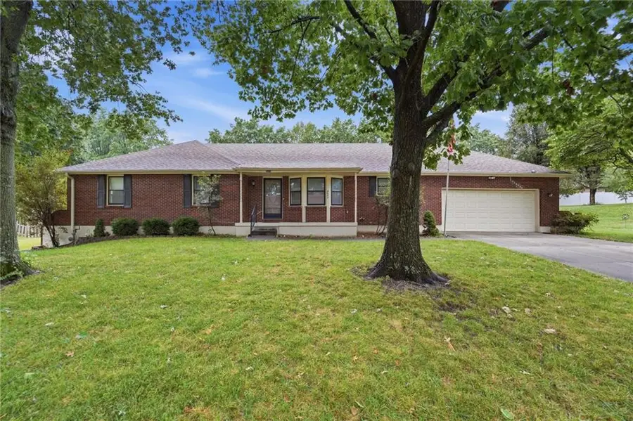 2622 Mohican Avenue, Independence, MO 64057 - #3