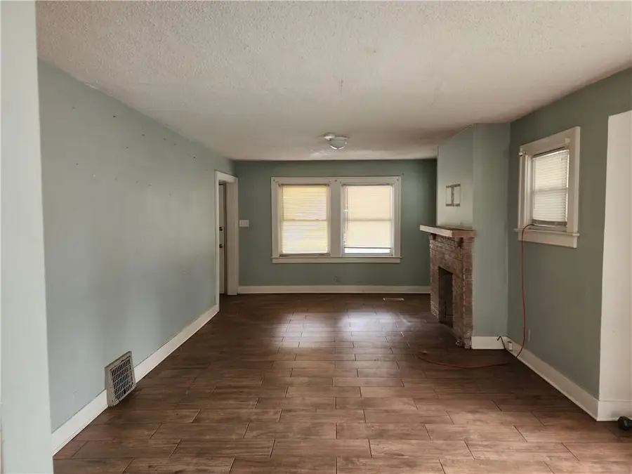 60 S 18th Street, Kansas City, KS 66102 - #2