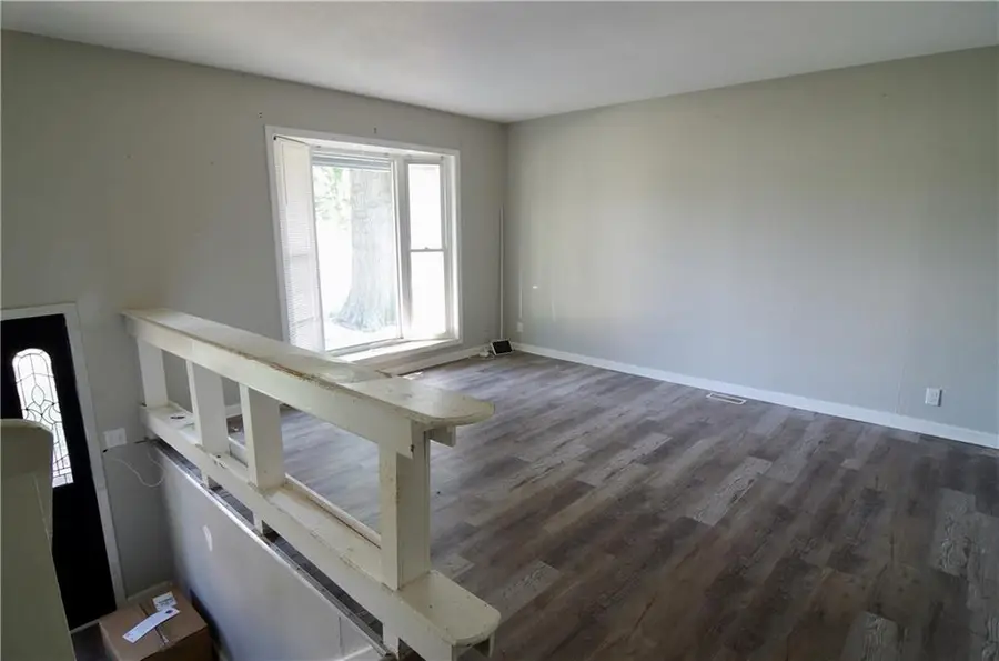 8302 E 93rd Terrace, Kansas City, MO 64138 - #2