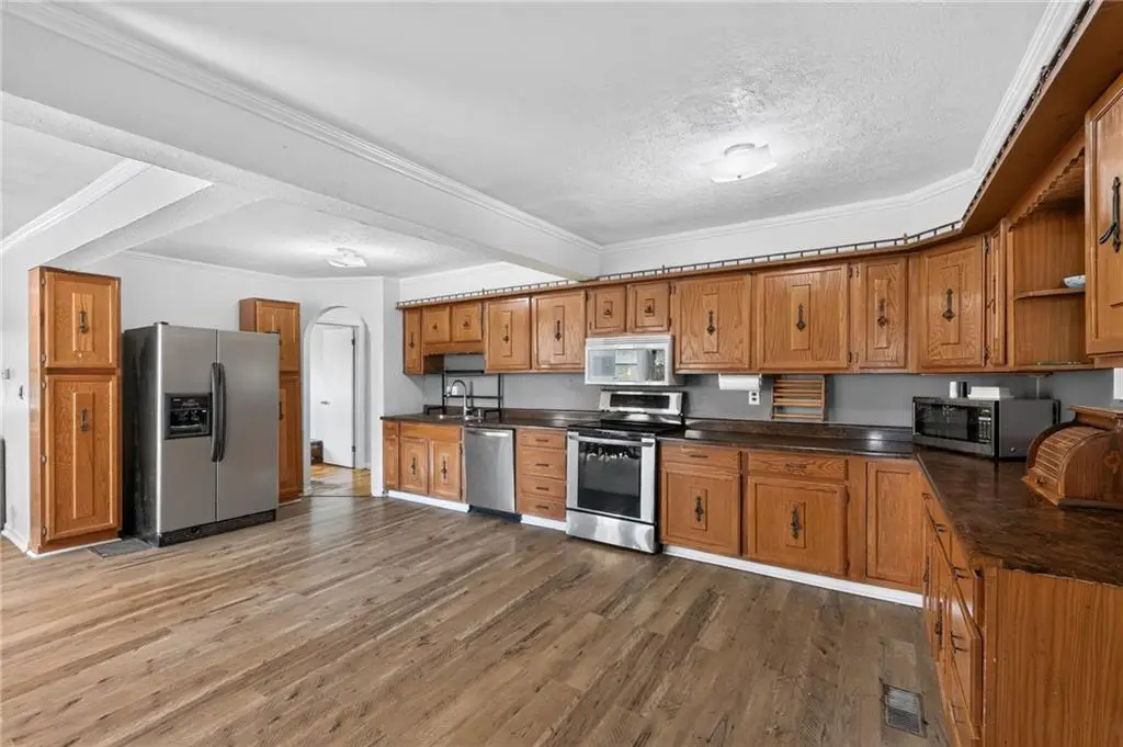 1008 N 14th Street, Leavenworth, KS 66048 - #1