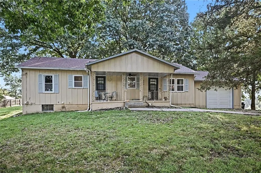 502 Missouri Avenue, Edgerton, MO 64444 - #1