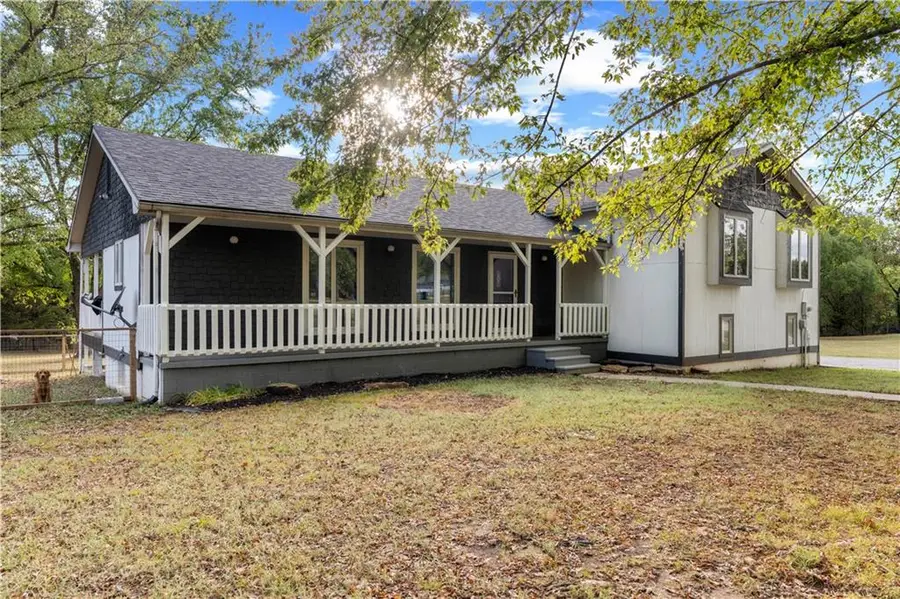 16372 S 1338 Road, Nevada, MO 64772 - #2