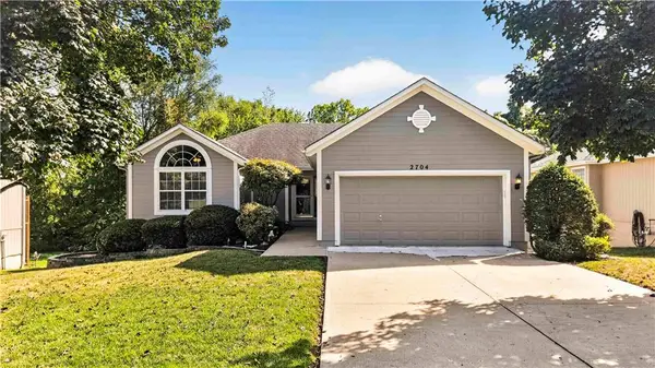 2704 NW Mill Drive, Blue Springs, MO 64015