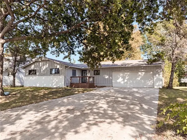 1417 S Ash Street, Ottawa, KS 66067