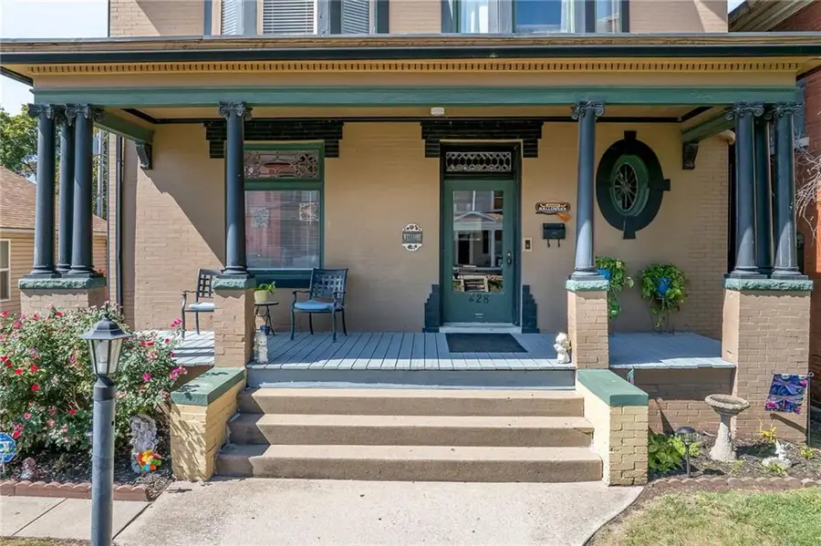 428 N 21st Street, Saint Joseph, MO 64501 - #3