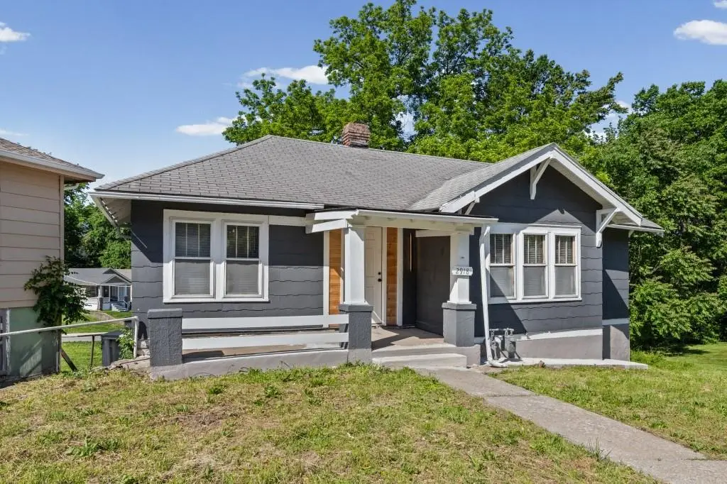 2918 Parkwood Boulevard, Kansas City, KS 66104 - #1