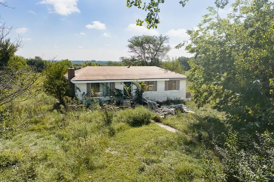33132 199th Street, Leavenworth, KS 66048 - #2