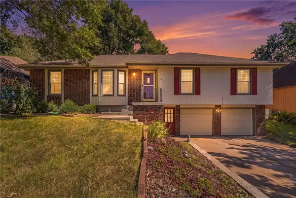3713 Stanton Street, Lee's Summit, MO 64064