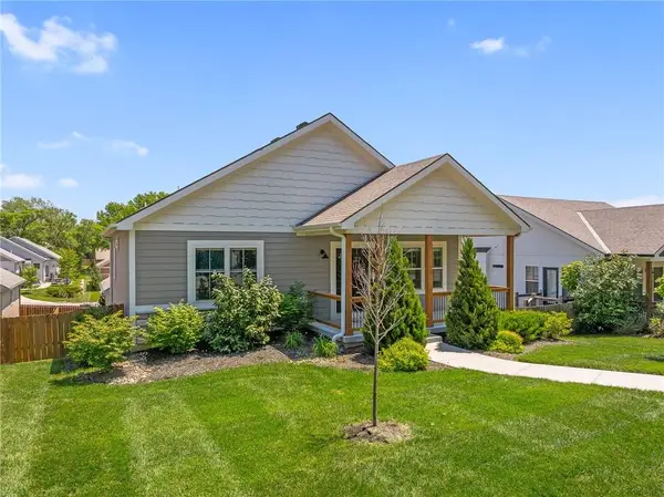 8435 Ottawa Street, De Soto, KS 66018