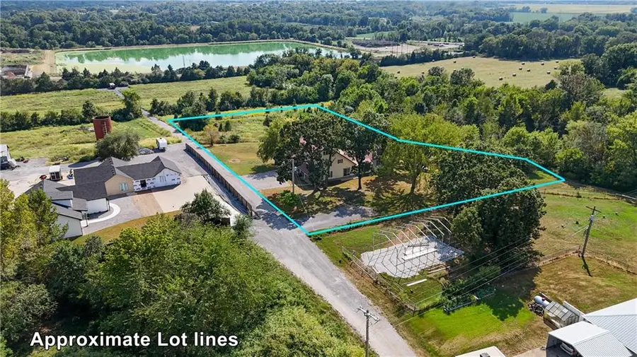 4185 Aspen Road, Sedalia, MO 65301 - #2