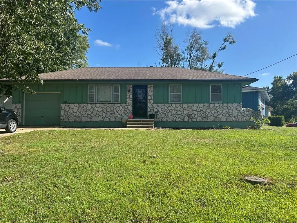 801 Ash N/a, Harrisonville, MO 64701 - #1