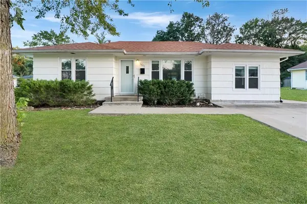 501 Salem Avenue, Knob Noster, MO 65301