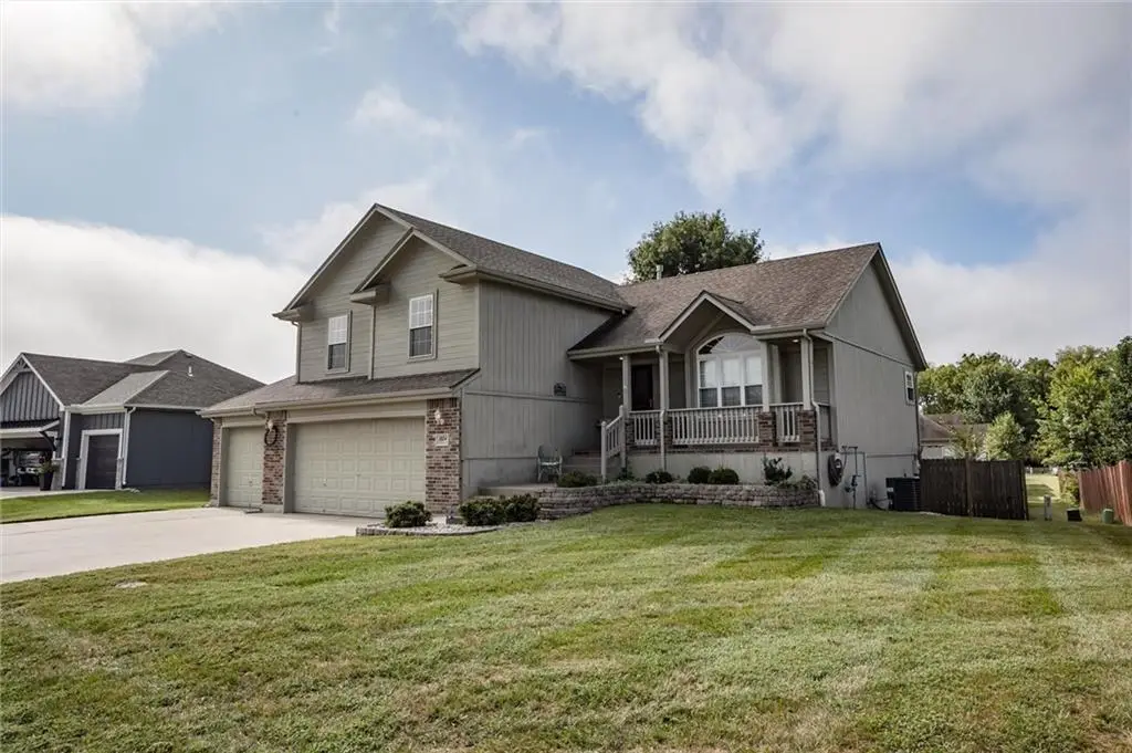 1804 Winchester Drive, Pleasant Hill, MO 64080 - #1