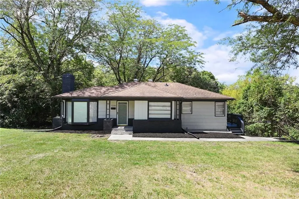 7210 Hullwood Avenue, Kansas City, MO 64133 - #1