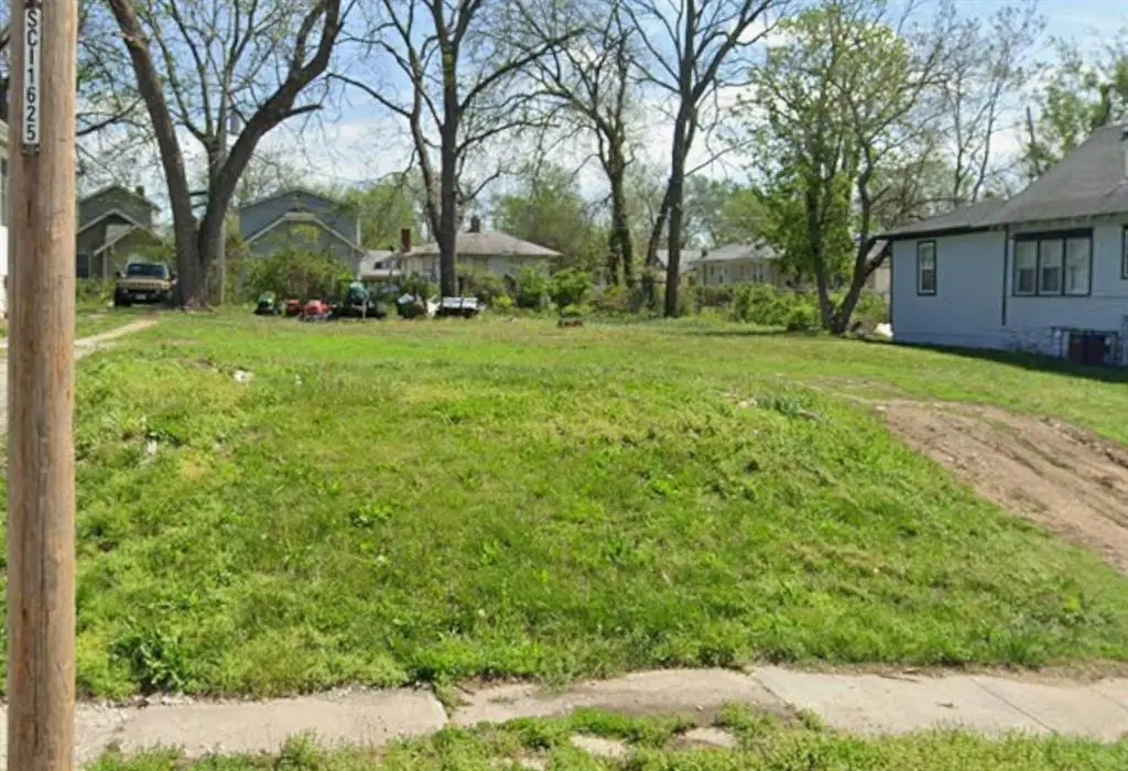 5517 Brooklyn Avenue, Kansas City, MO 64130 - #1