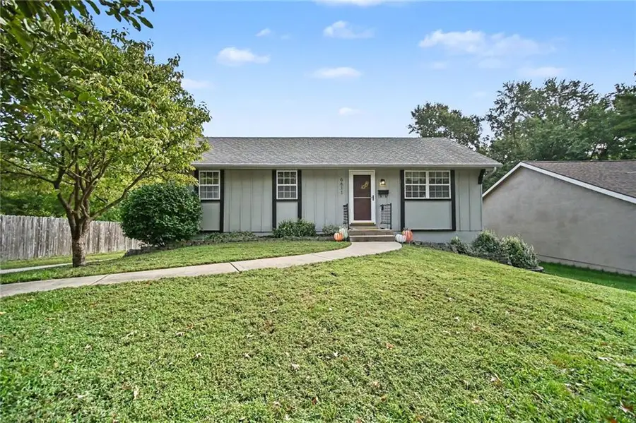 6611 N Agnes Avenue, Gladstone, MO 64119 - #3