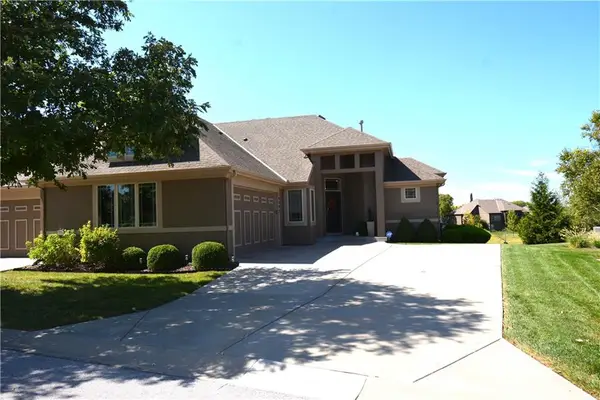 10992 S Parish Street, Olathe, KS 66061