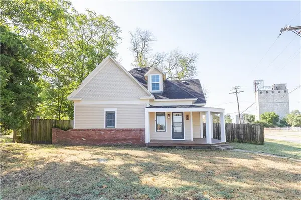201 E 4th Street, Cherryvale, KS 67335