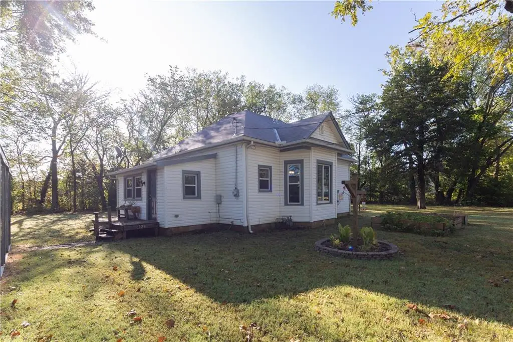 729 N Neosho Street, Cherryvale, KS 67335 - #1