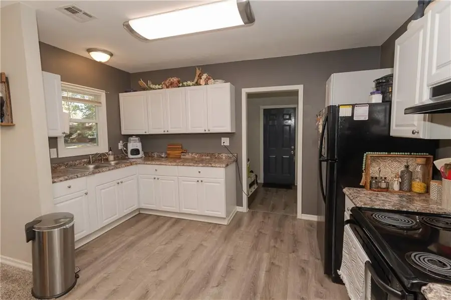 729 N Neosho Street, Cherryvale, KS 67335 - #3