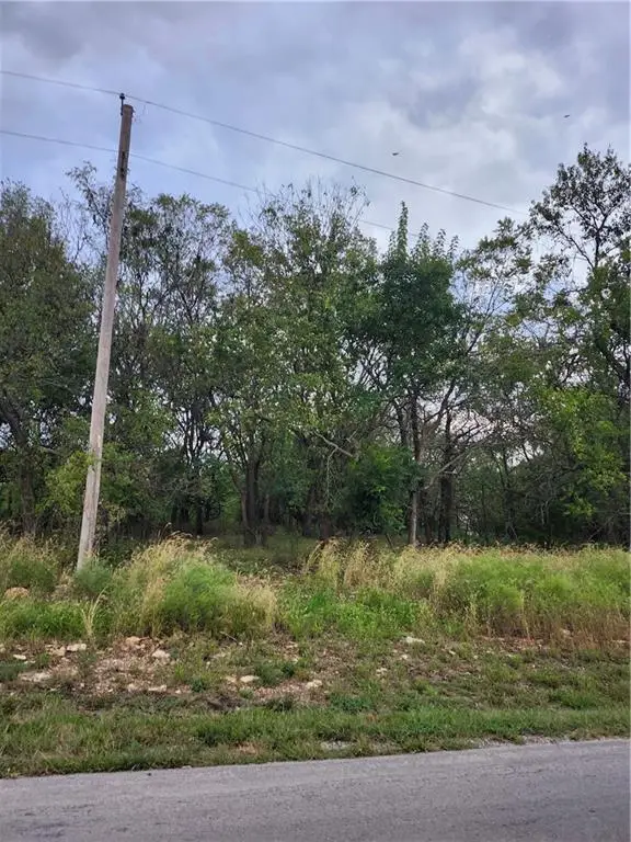 117 Linn Valley Boulevard, Linn Valley, KS 66040