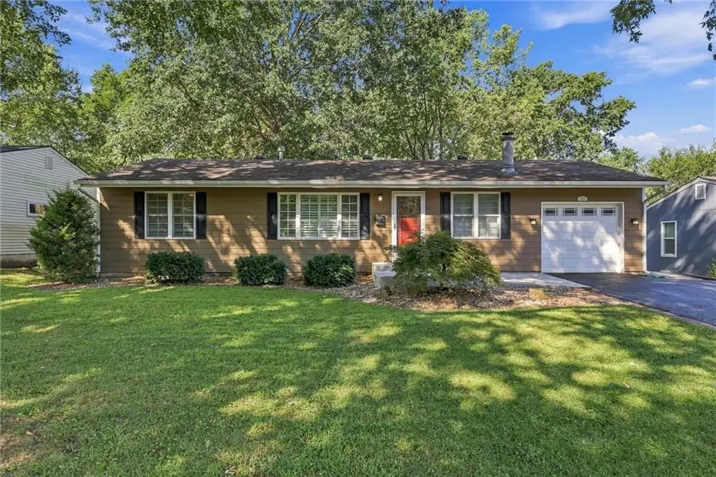 7426 Beverly Street, Overland Park, KS 66204 - #1