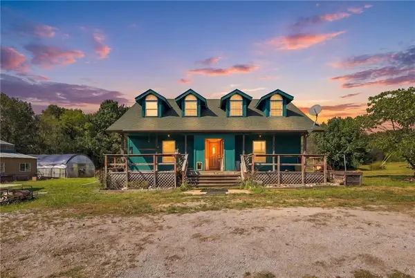 32914 S Amarugia Road, Archie, MO 64725
