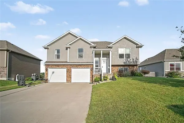 19224 Tomahawk Lane, St Joseph, MO 64505