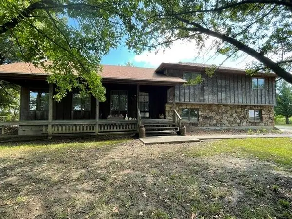 304 S Highway 69 Highway, Pittsburg, KS 66762